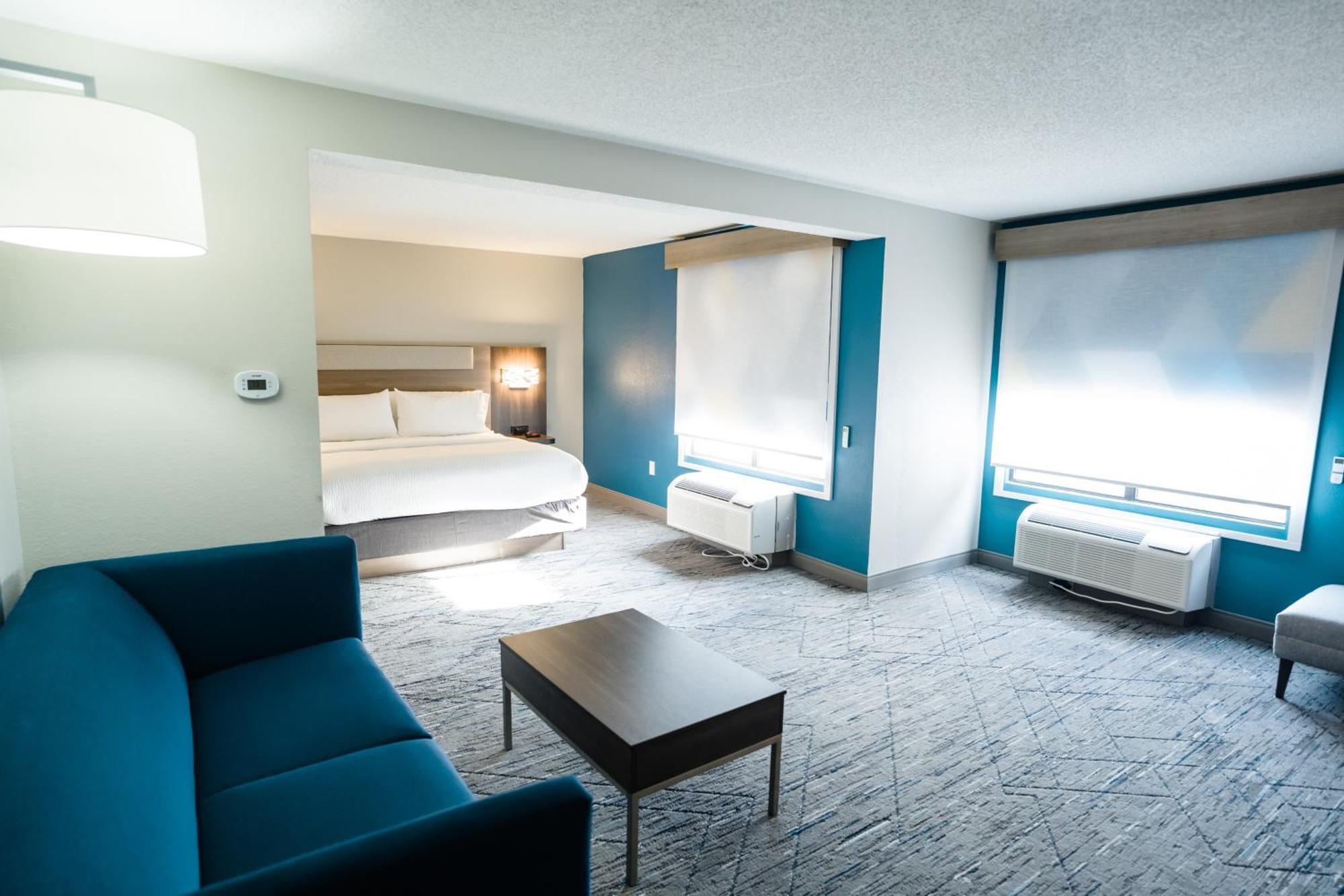 Hotel Express & Knoxville-north-i-75 Exit 112 By Ihg 2*