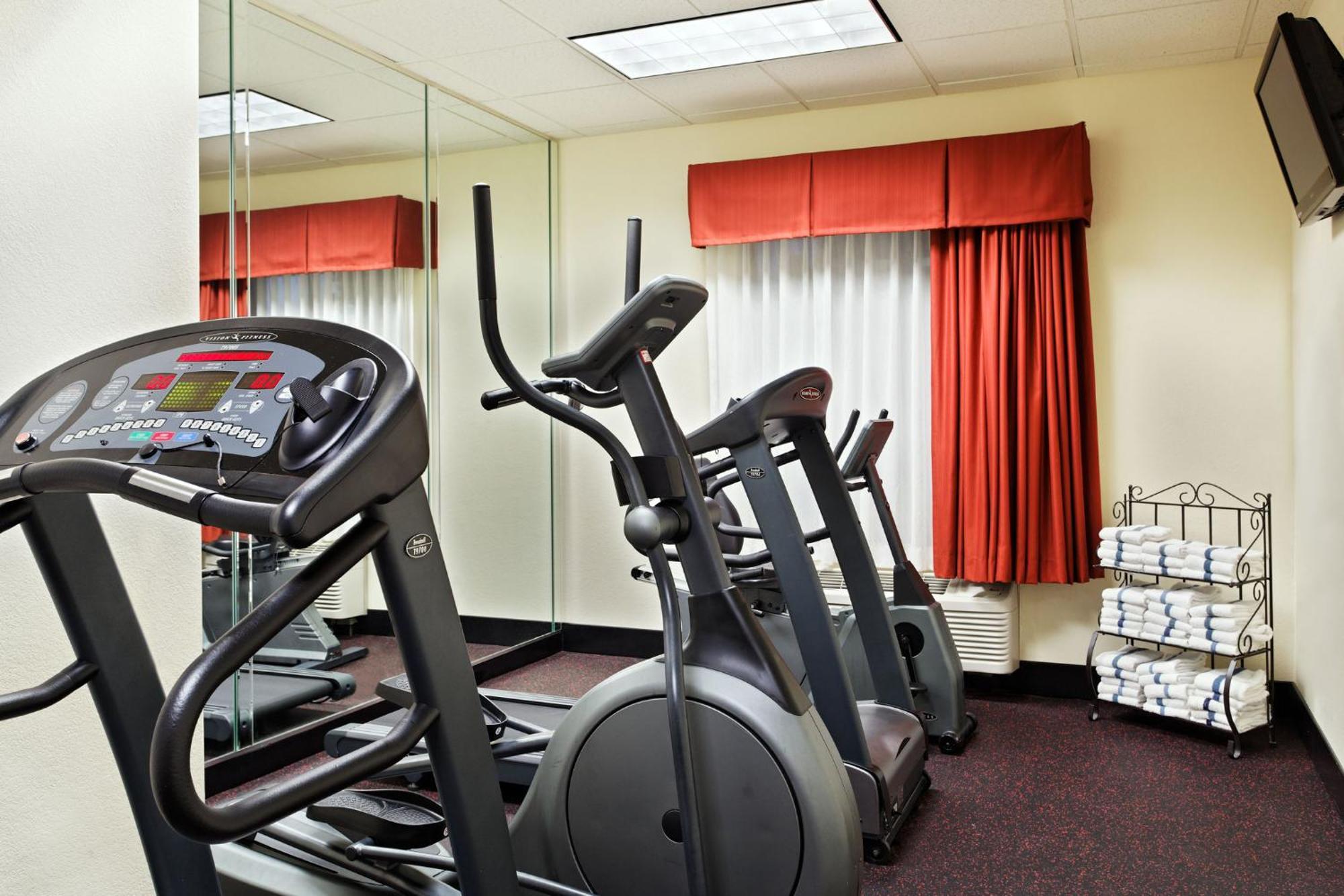 Express & Knoxville-north-i-75 Exit 112 By Ihg 2* Knoxville